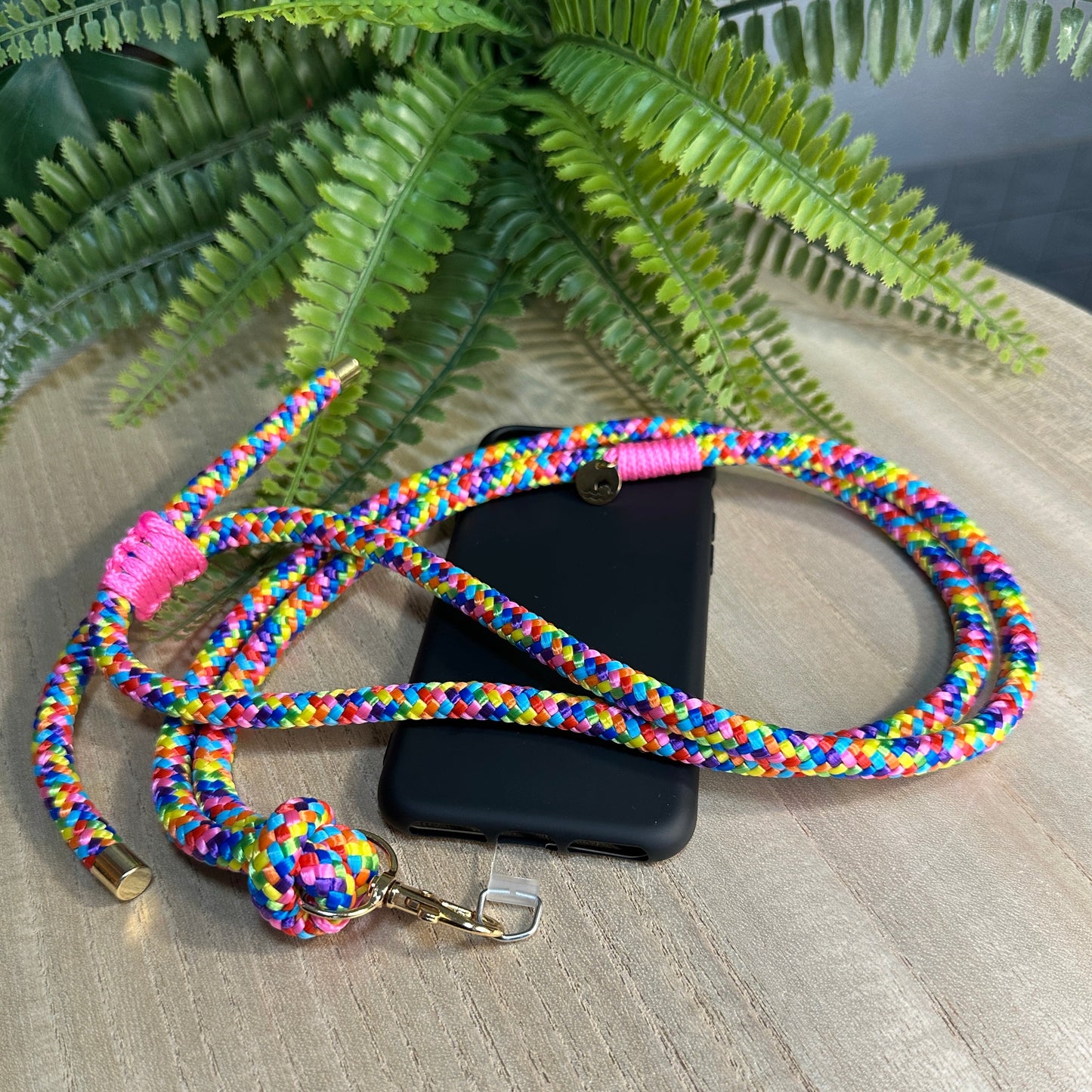Handykette Bubblegum mit Delfin Anhänger buntes Segeltau
